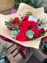 12 Red Rose Handtied