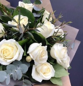 White Rose Handtied